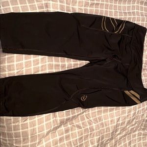 Virus cropped compression pants